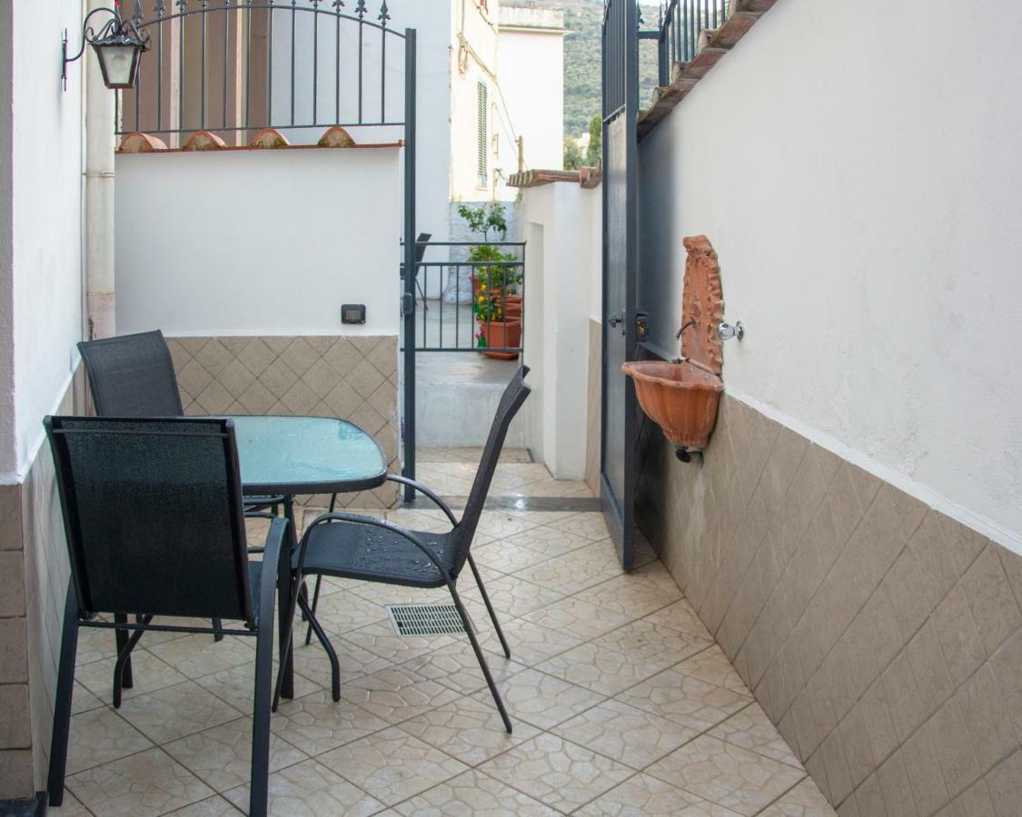 Quintessenza - Sorrento Coast Rentroom Vico Equense Exterior foto